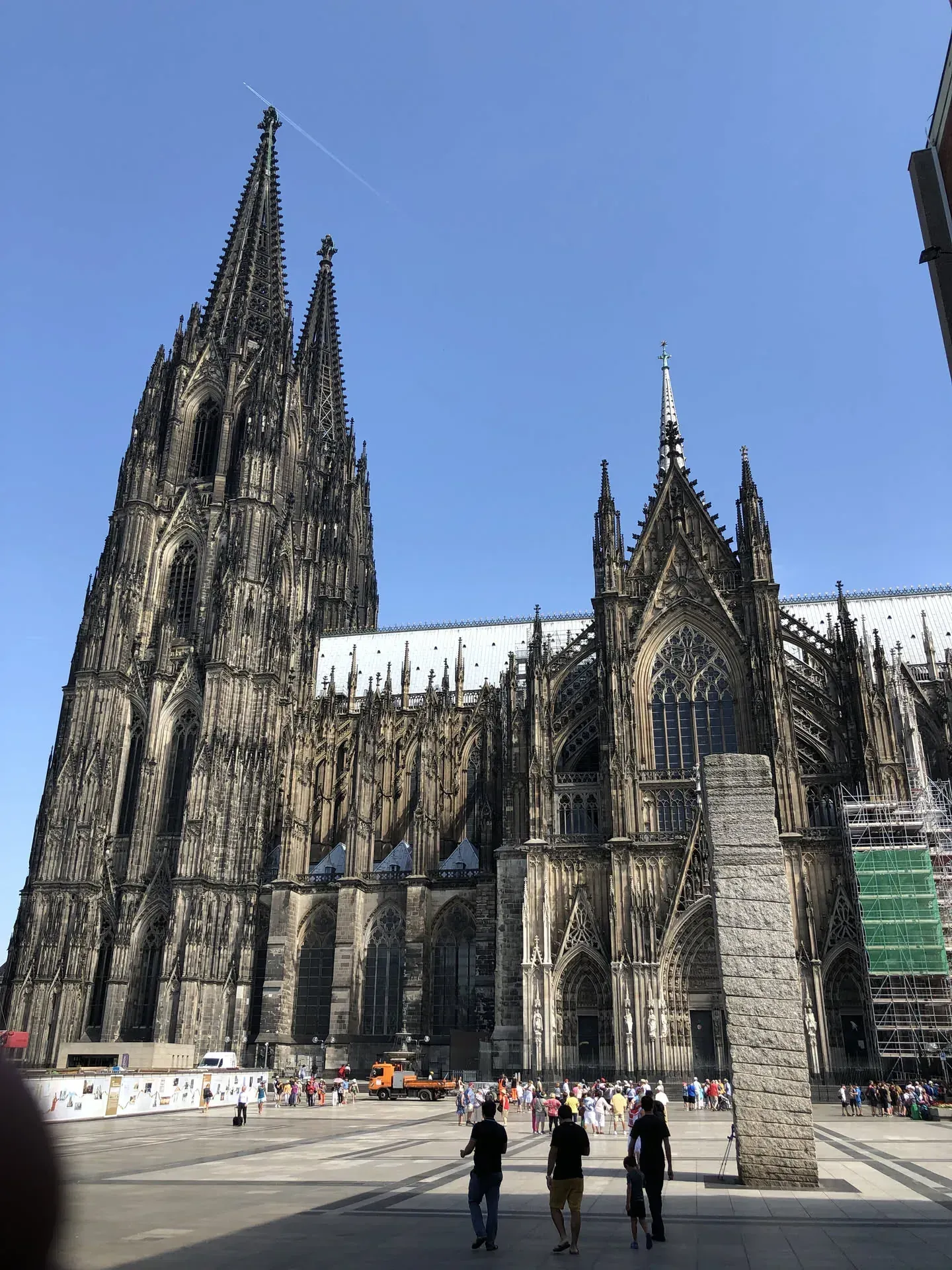 Cologne Cathedral's Gothic spires, Altstadt-Nord